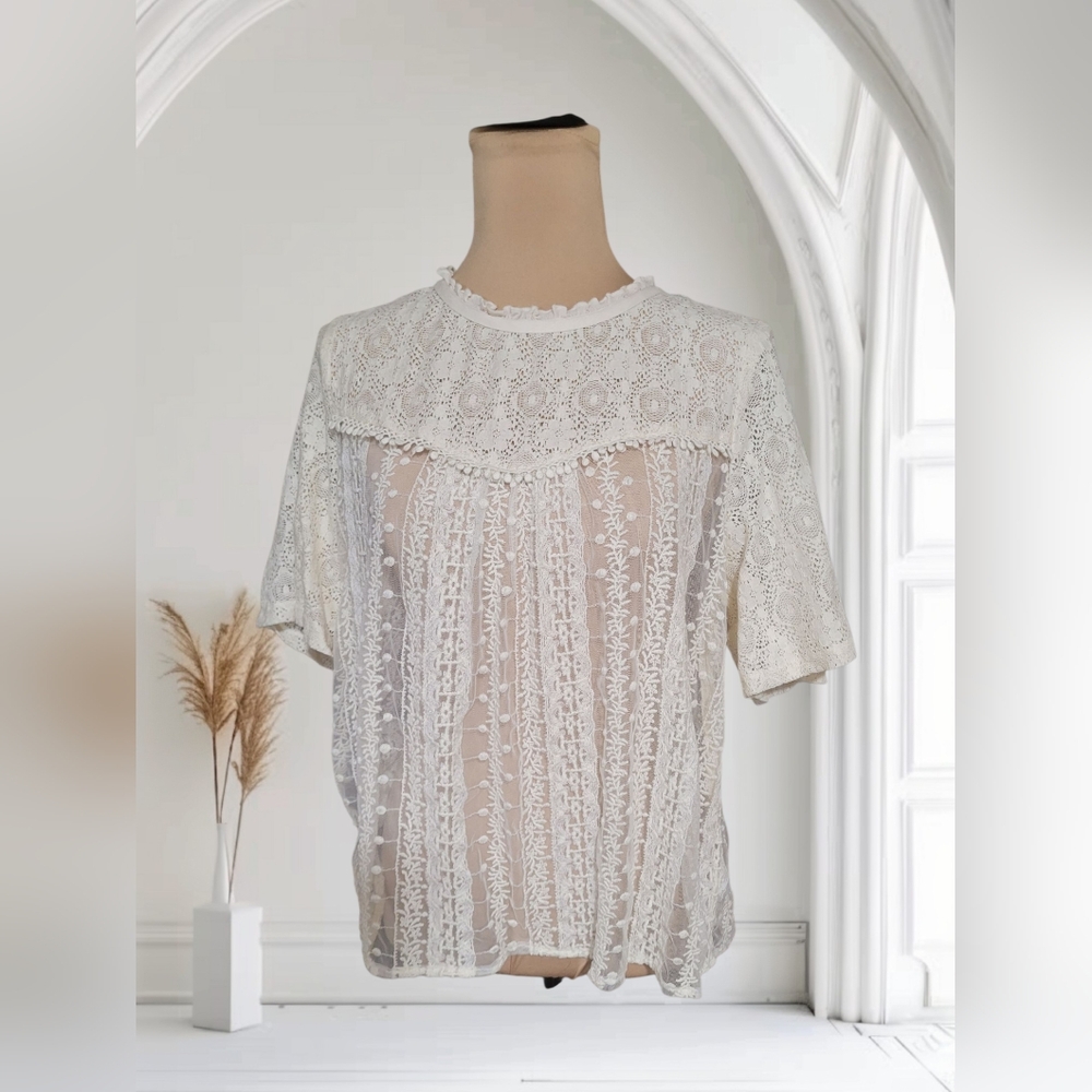 American Eagle Outfitters Cream Lace Blouse